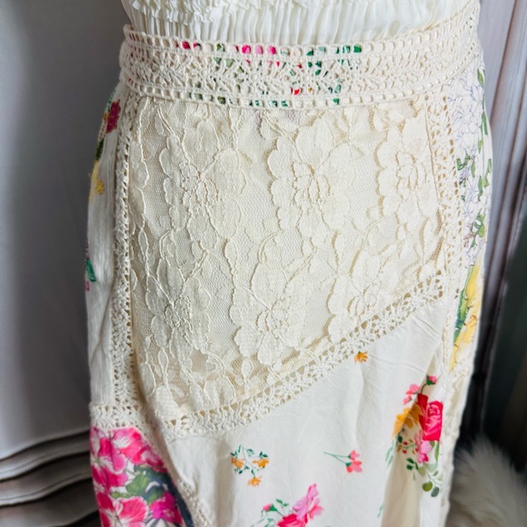 Reba Cream Floral Maxi Skirt - Picture 10 of 12